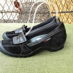 Merrell Plaza Black Leather Slip On Comfort Shoe.